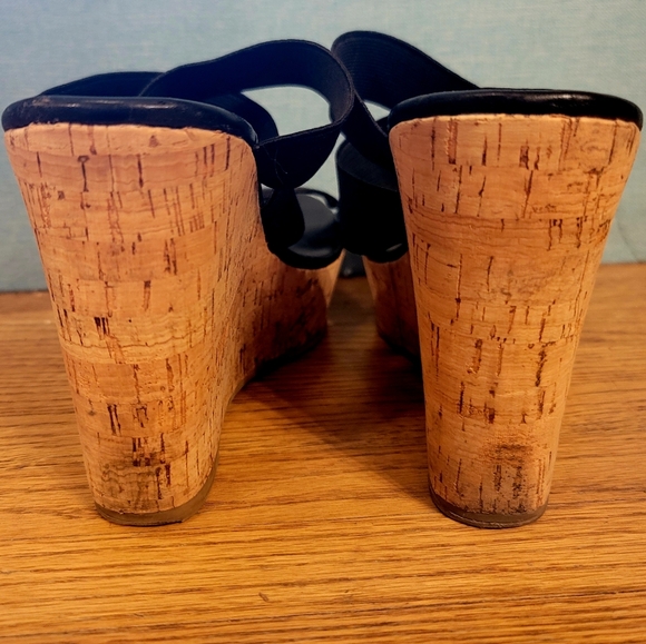 Steve Madden wedge platform strappy black & cork sandals with stretchy elastic - Picture 2 of 4